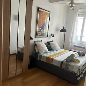  Appartamento 2 Bedroom Funky In The Heart Of The Old Town Of